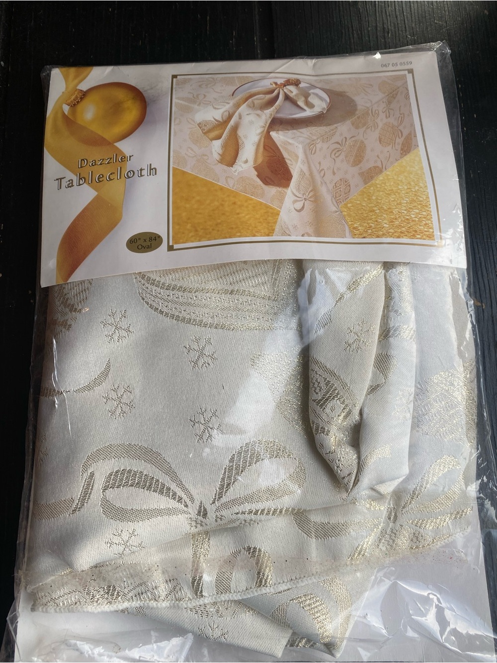 Cream & Gold Bow Pattern Tablecloth